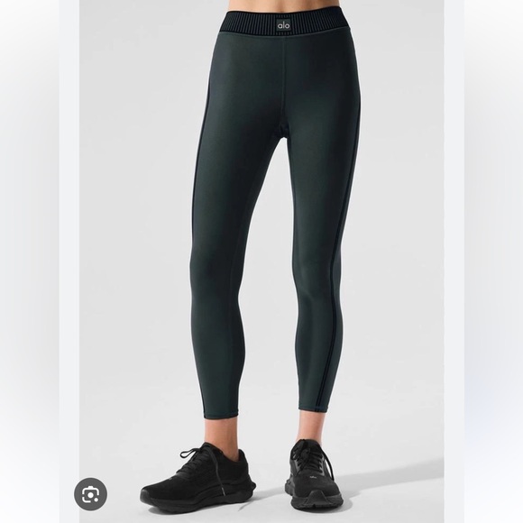 Alo Yoga Airlift High-Waist 7/8 Line Up Legging! - Picture 3 of 15